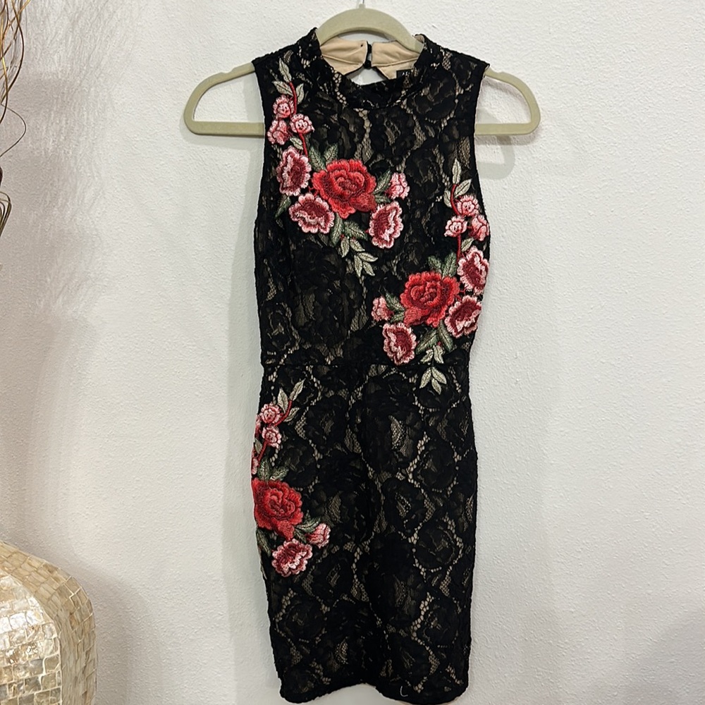 As U Wish Black and Floral Cocktail Party Dress Size Small - Picture 2 of 10